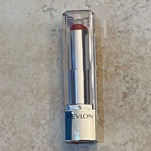 3/$15 New Revlon Ultra HD Lipstick 875 Gladiolus Red